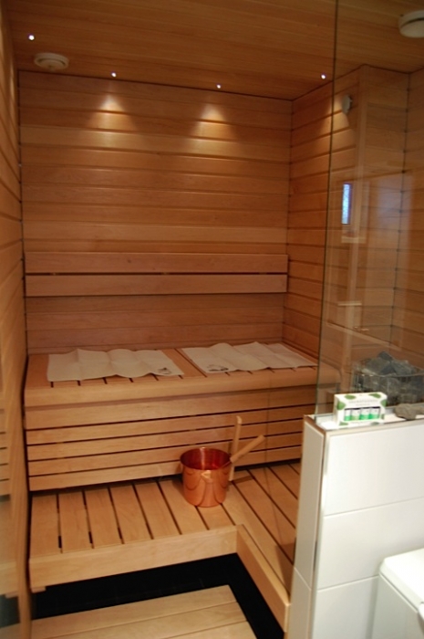 8. Sauna lisätty kylpyhuoneeseen